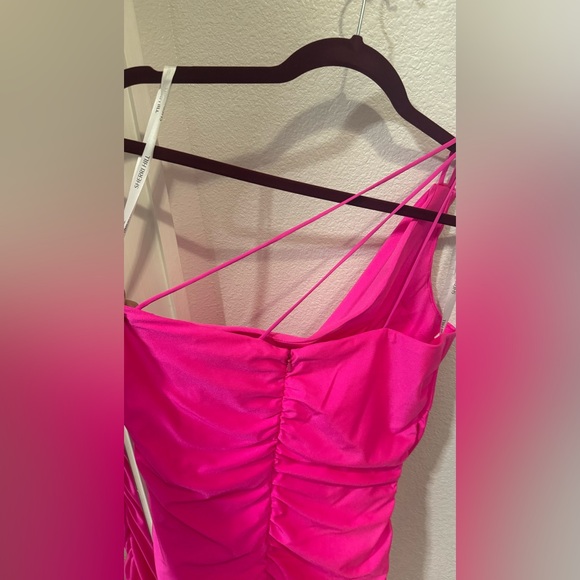 Sherri Hill hot pink one shoulder holiday cocktail mini dress - Picture 3 of 5